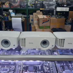 Proyektor Benq MX604
